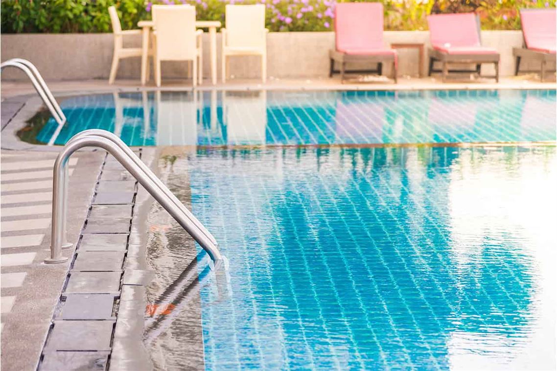 Cómo elegir la mejor bomba de agua para tu piscina