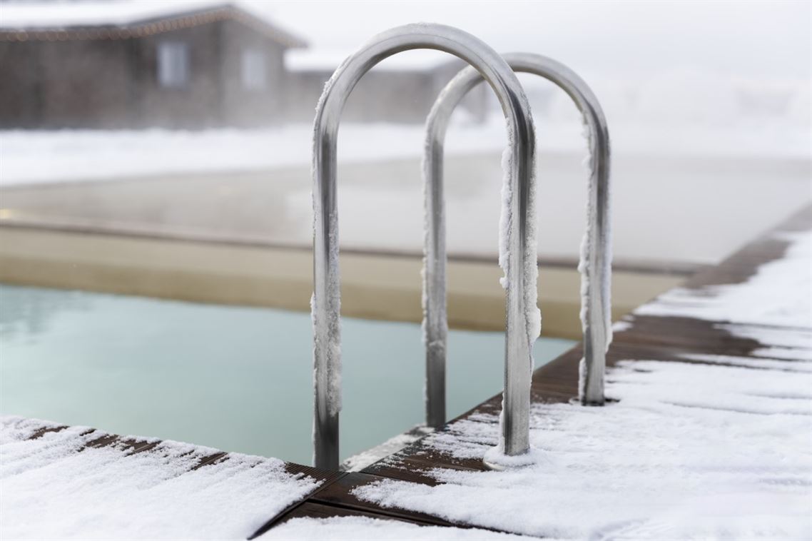 Mantenimiento de Piscinas en Invierno: Consejos para Cuidar tu Piscina Fuera de Temporada