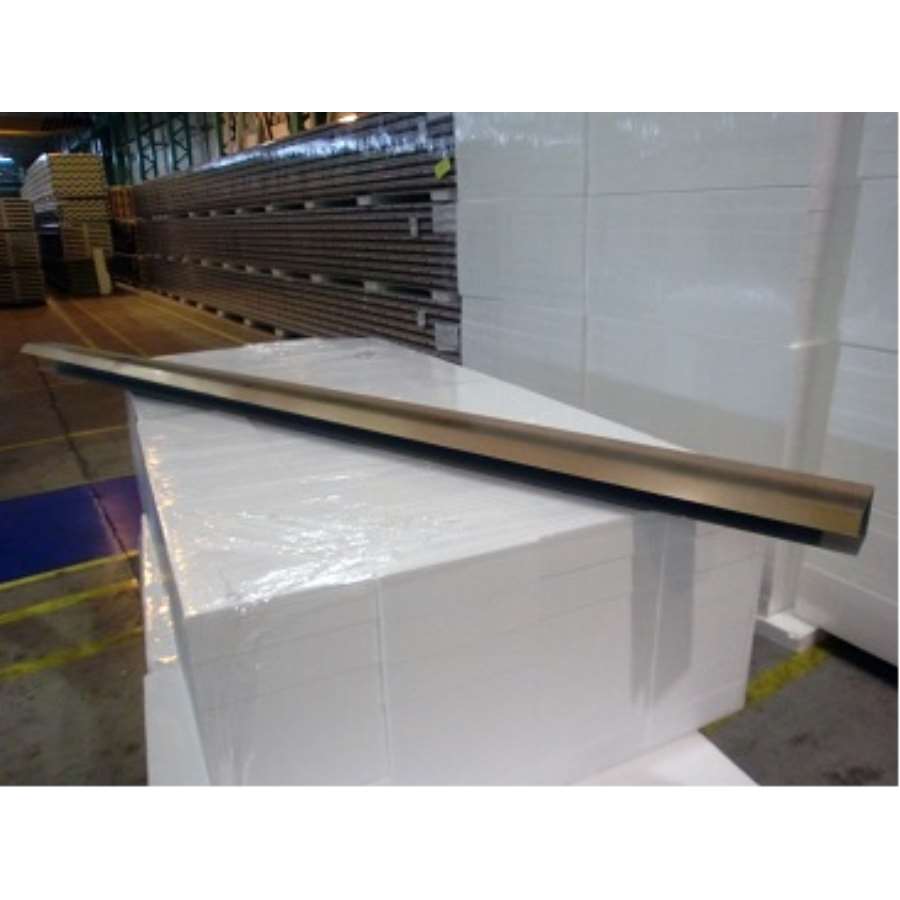 Imagen accesoria del productoREMATE LATERAL TEJA L-3.000 MM PANEL TEJA ALBERO ENVEJECIDO