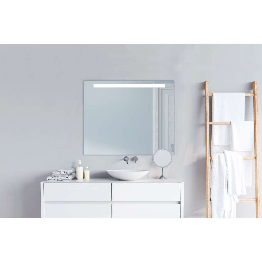 Imagem de acessório do produtoESPEJO CON LED ECO 80X80CM