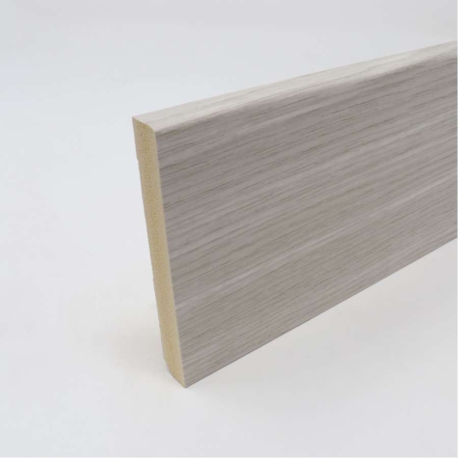 Imagen principal del productoRODAPIÉ WPC RESIST.AGUA PVC DEC RBL FROZEN 90X12X2240mm