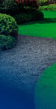 Imagen del uso de las rejillas Ecodeck como caminos para jardín